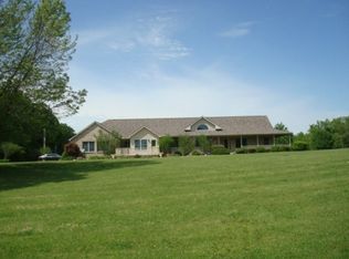 3222 Star Route Rd, Argenta, IL 62501