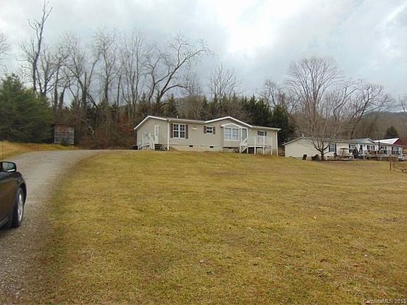 4th image of 19 Jonquil Ln