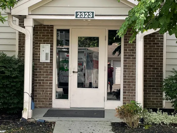 2323 Vicente Ct Unit 104, Columbus, OH 43235