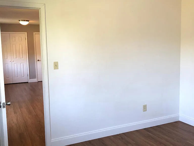 2917 W Village Ln — Photo 8