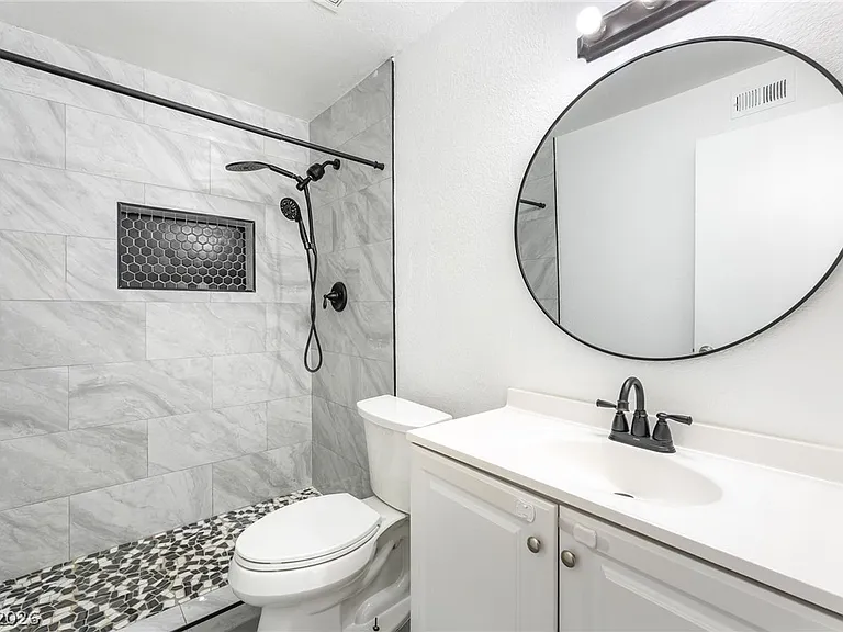 5251 Mission Carmel Ln #208 — Photo 2