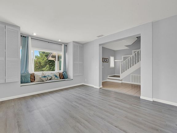 4th image of 206 Donegal Ct
