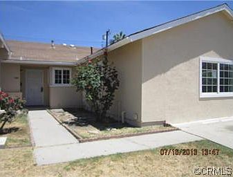3rd image of 4652 Stanton Ave