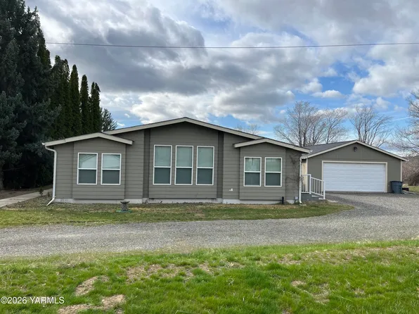 332 Parish Rd, Selah, WA 98942