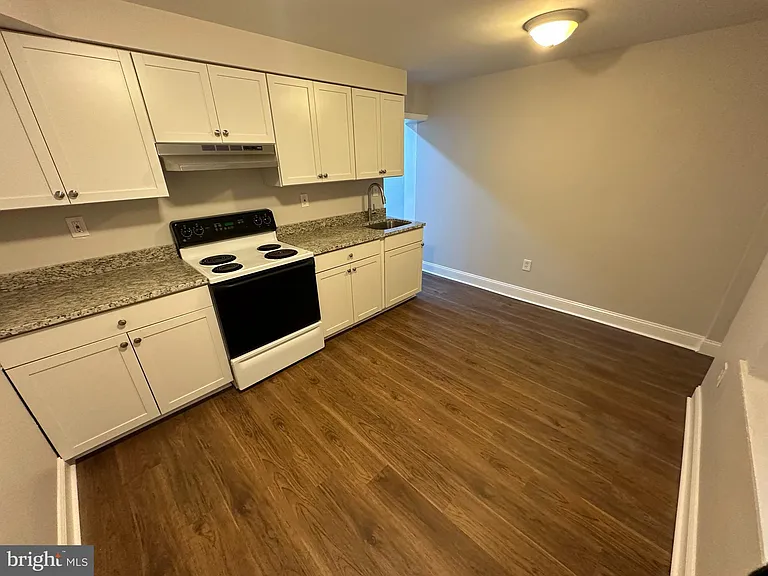 3380 Agate St — Photo 13