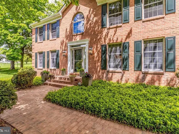 805 W Padonia Rd #B, Cockeysville, MD 21030