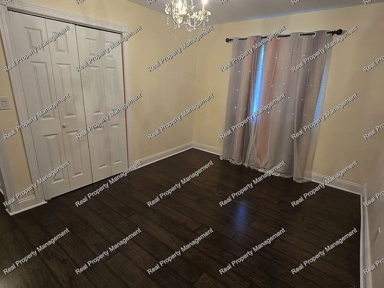 3788 Kingsway Dr — Photo 7
