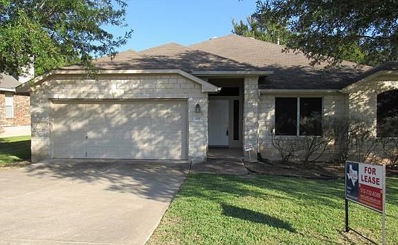3rd image of 207 Plumbago Dr