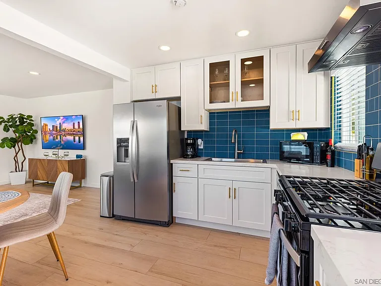 3060 Polk Ave — Photo 21