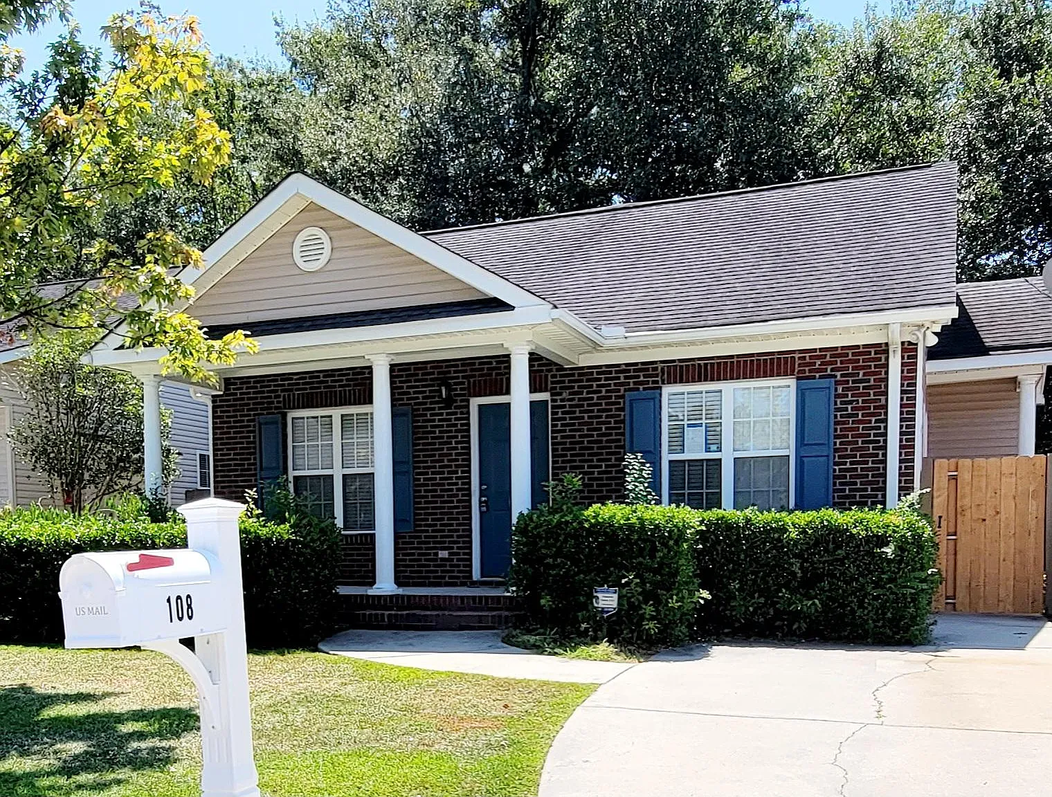 108 Amelia Forest Lane — Photo 1