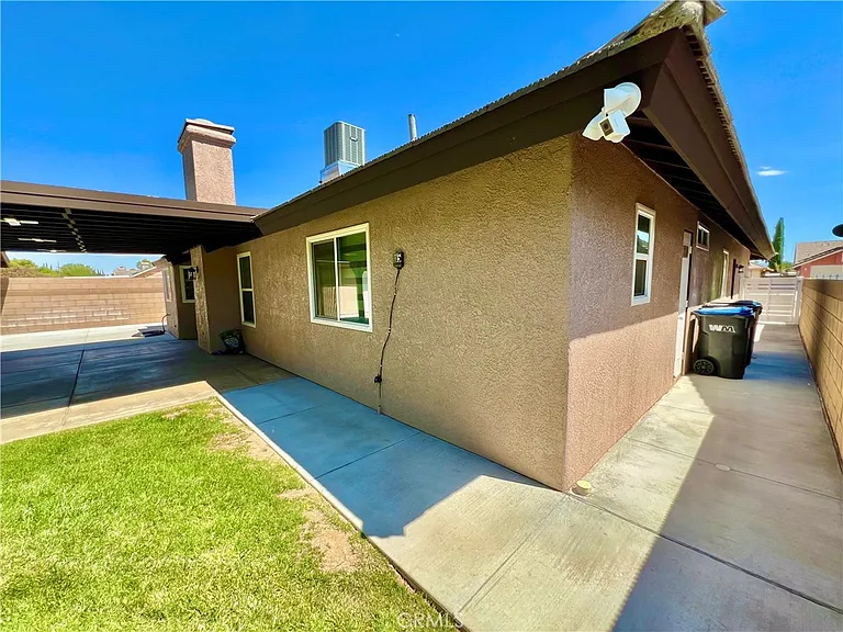 759 E Avenue J6 — Photo 49