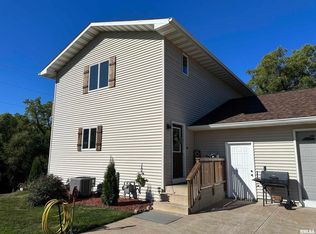 9324 Knoxville Rd, Milan, IL 61264