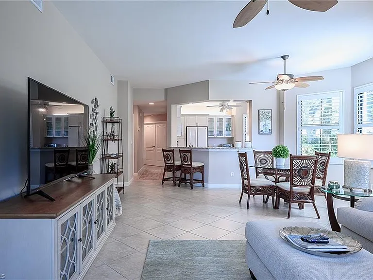2371 Ravenna Blvd #101 — Photo 5