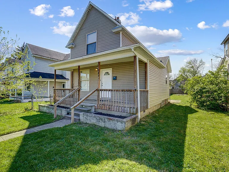 147 Whitethorne Ave — Photo 28