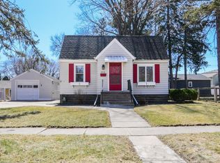 2516 15th Ave E, North Saint Paul, MN 55109