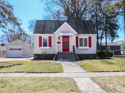2516 15th Ave E, North Saint Paul, MN, 55109
