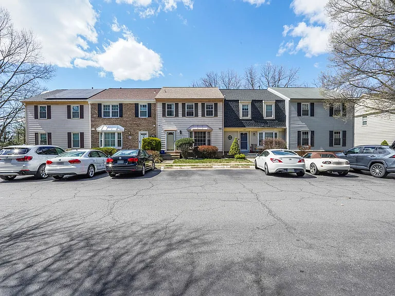 7314 Eggar Woods Ln — Photo 6