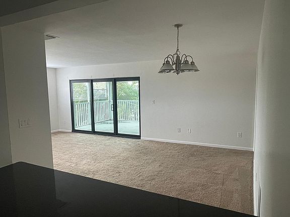 5th image of 1721 SE 46th Ln APT 10