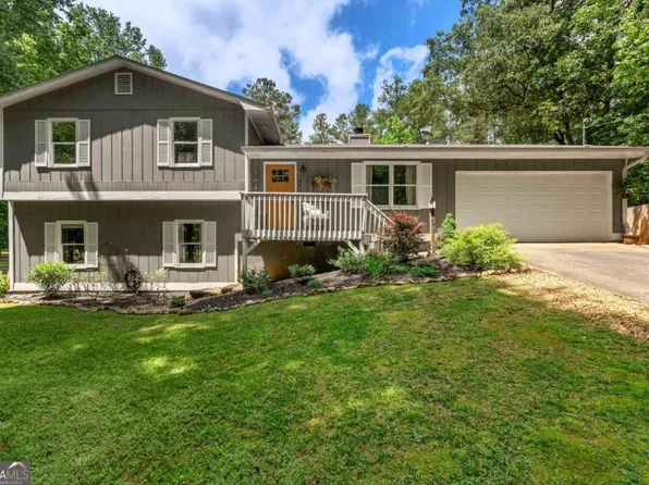 259 Cypress Cir, Carrollton, GA 30116
