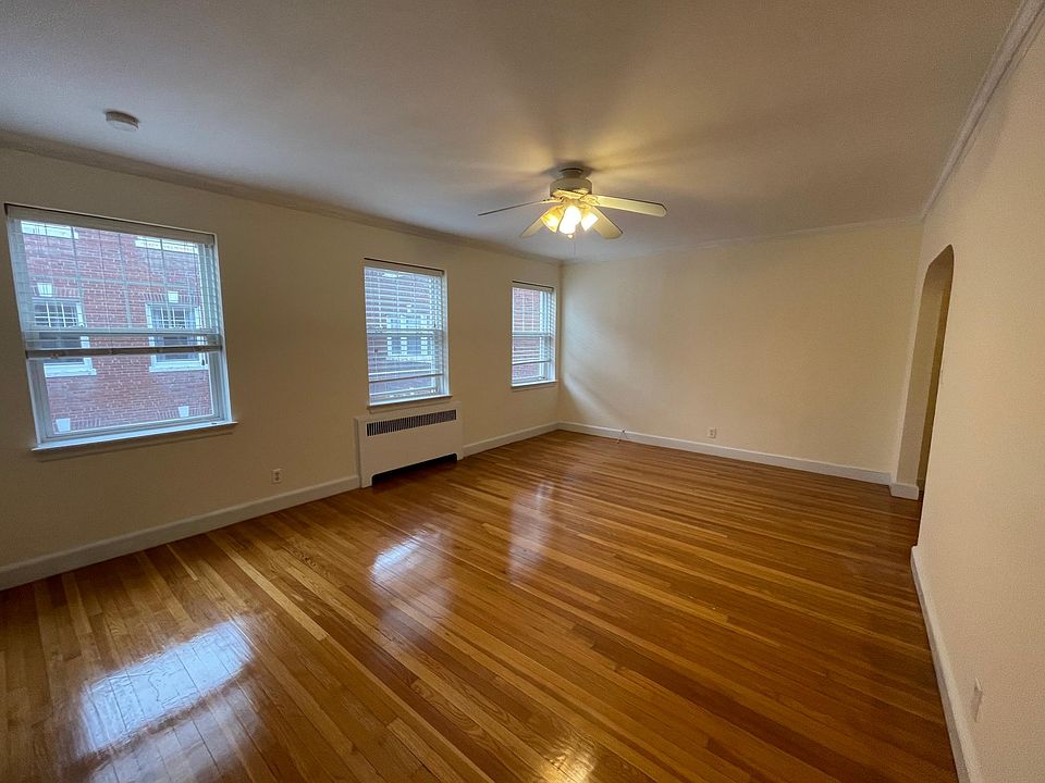 1st image of 24 Fairbanks St #G3