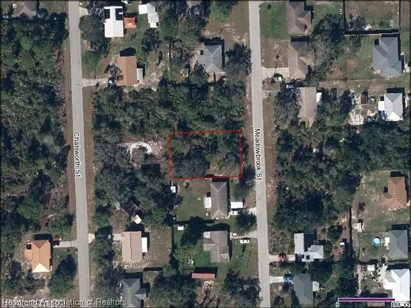 1610 Meadowbrook St, Lake Placid, FL 33852