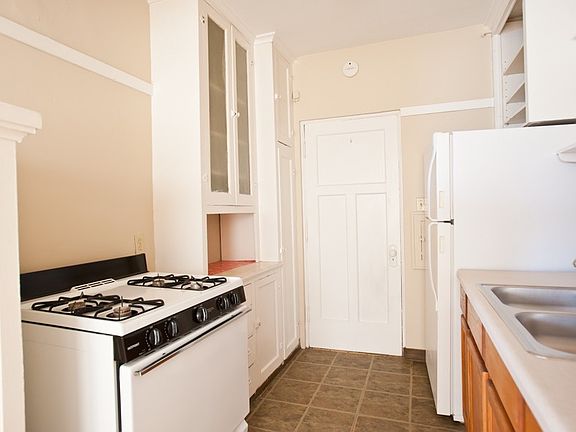 2nd image of 1720 E Newton Ave #6