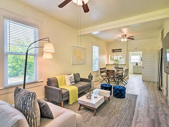 Picture from entrance, living room with large Sony TV.