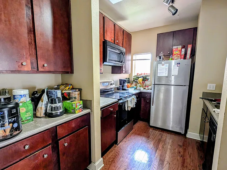 1901 Crossing Pl #2203 — Photo 2