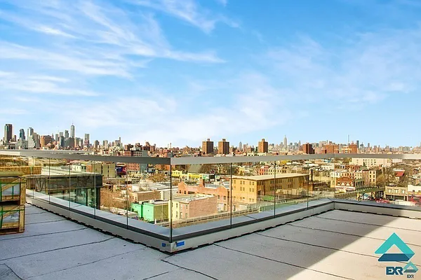 Rented by EXR | media 45