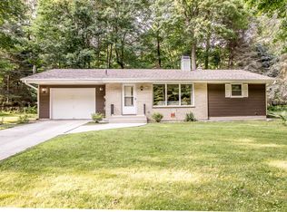 1120 Indian Mound Rd, Sheboygan, WI 53081