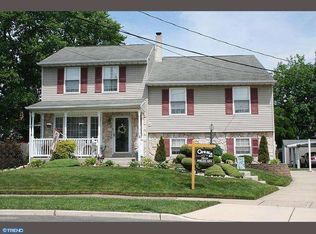 3 Park View Pl, Maple Shade, NJ 08052