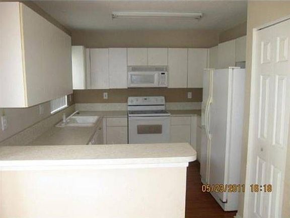 4th image of 2254 NW 171st Ter