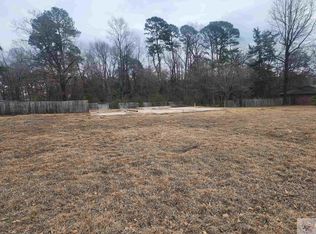 709 Johnson Ave, Wake Village, TX 75501