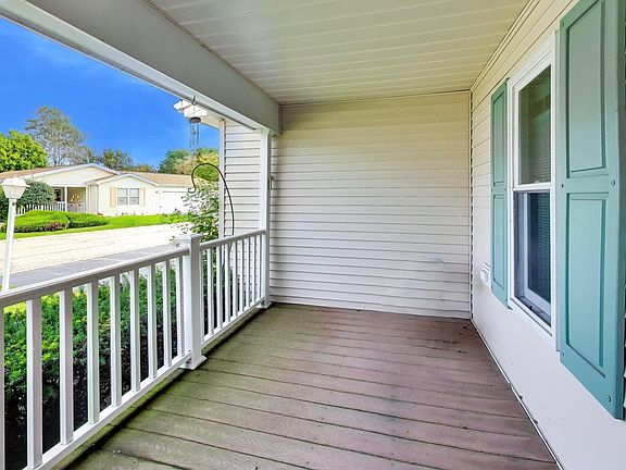 3rd image of 1803 Paddock Ct