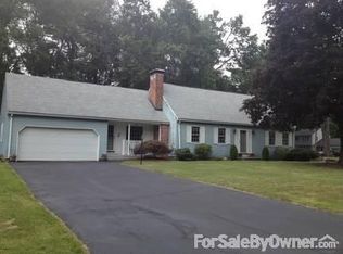 1 Cooley Dr, Wilbraham, MA 01095
