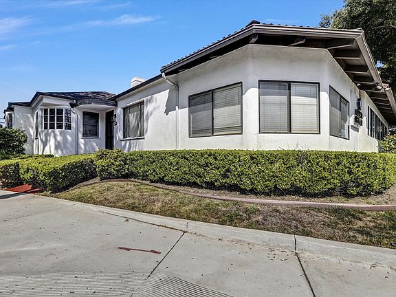 2nd image of 4385 Overland Ave