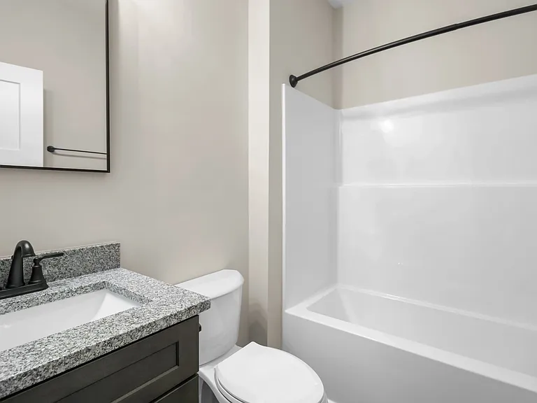 1003 Oak St #A — Photo 13