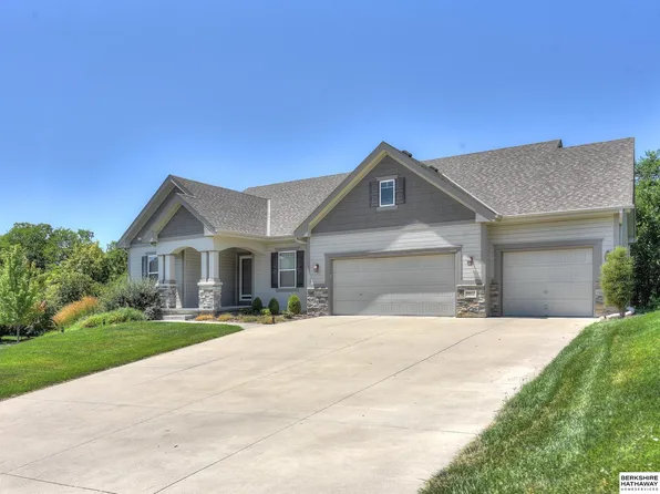 6422 S 174th St, Omaha, NE 68135