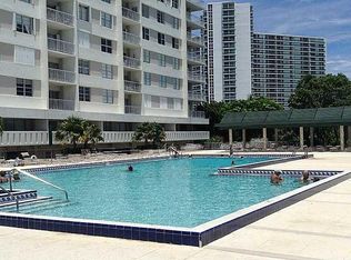 500 Bayview Dr APT 218, Sunny Isles Beach, FL 33160