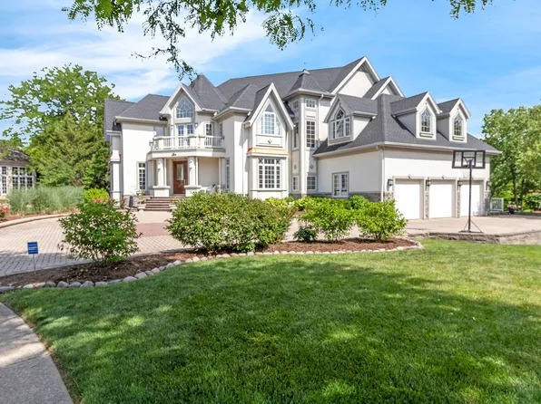 (undisclosed Address), Burr Ridge, IL 60527