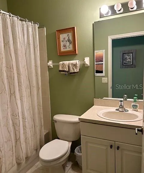 2205 Caledonian St — Photo 11