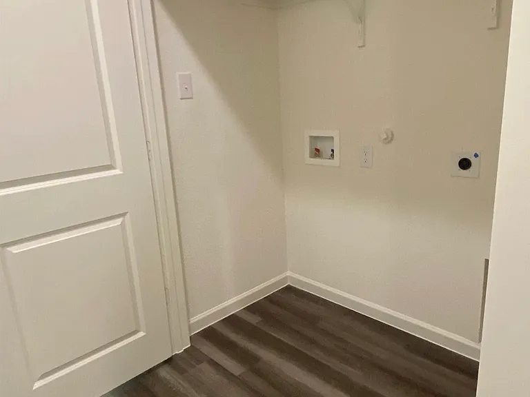 6309 Tropicana Ln — Photo 8