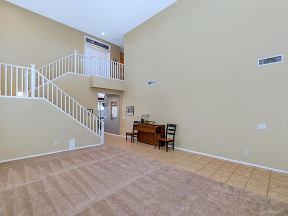 4th image of 3703 W Glacier Ct