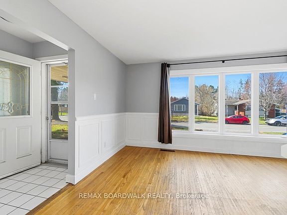 5th image of 1279 Adirondack Dr