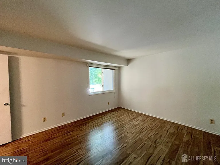 2217 Sayre Dr #0 — Photo 11