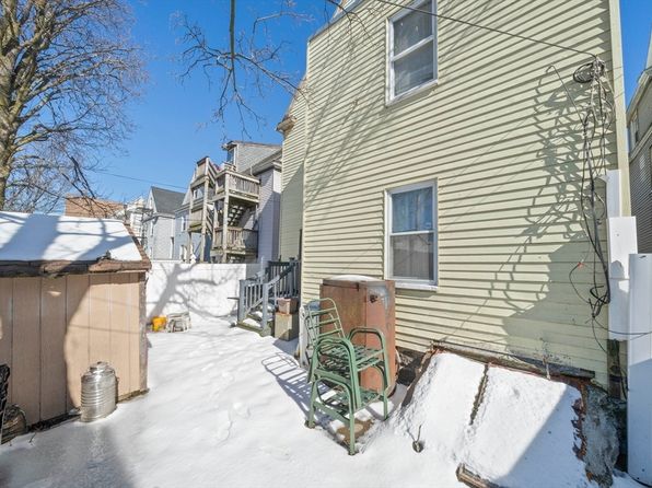 boston-massachusetts-59110492 picture