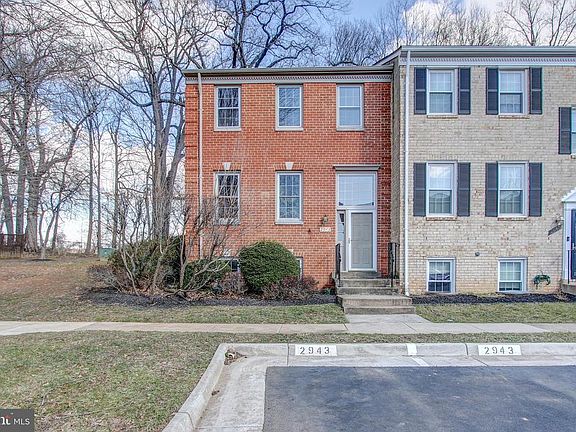 2nd image of 2943 Waterford Ct
