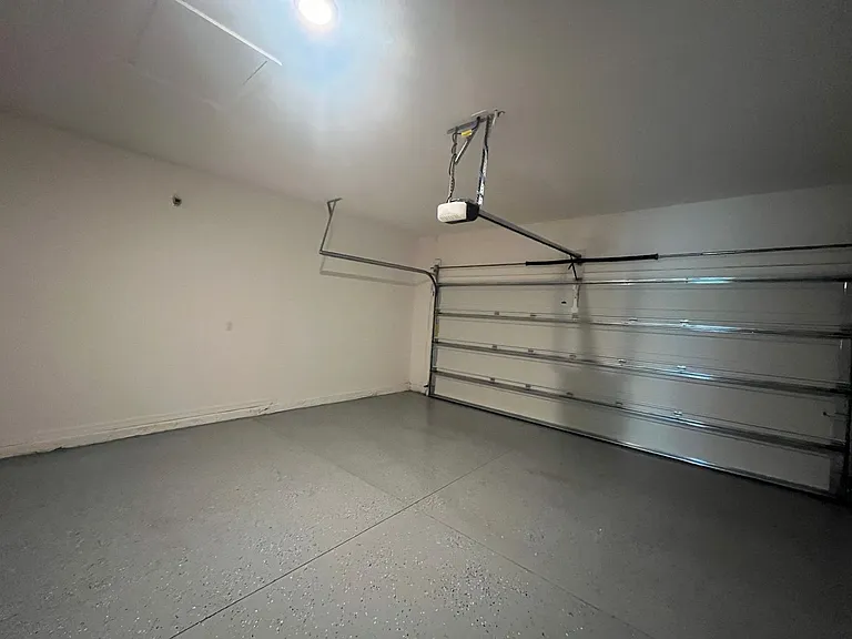 77 Oakleaf Way — Photo 18