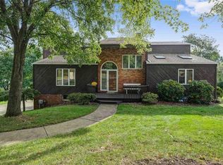 1553 King Albert Dr, Pittsburgh, PA 15237