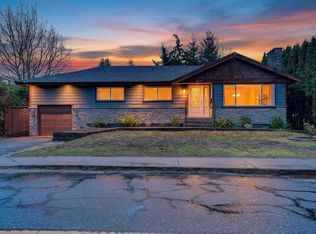 12106 214th St, Maple Ridge, BC V2X5E1